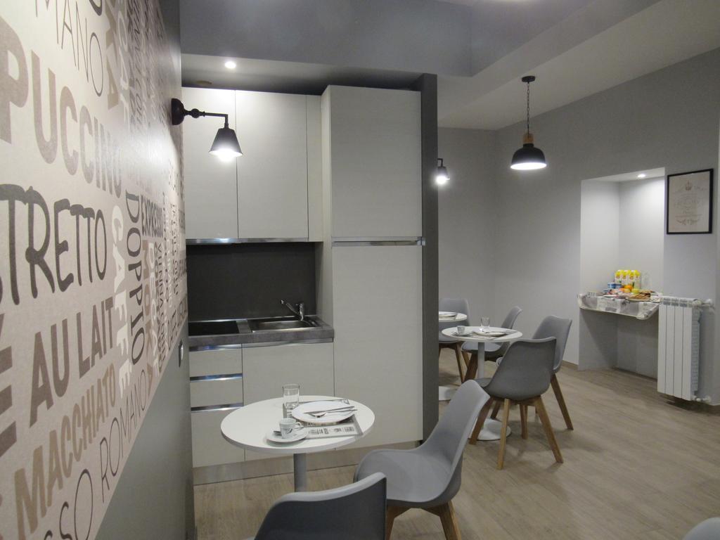 Pianeta Roma 127 Bed and Breakfast Buitenkant foto