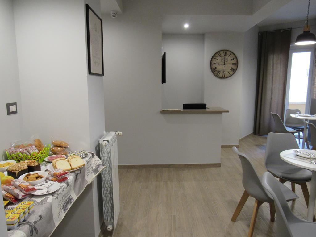 Pianeta Roma 127 Bed and Breakfast Buitenkant foto